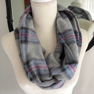 Old Navy Plaid Scarf NWT